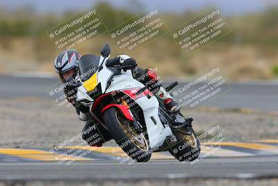 media/Jan-15-2023-SoCal Trackdays (Sun) [[c1237a034a]]/Turn 3 (1115am)/